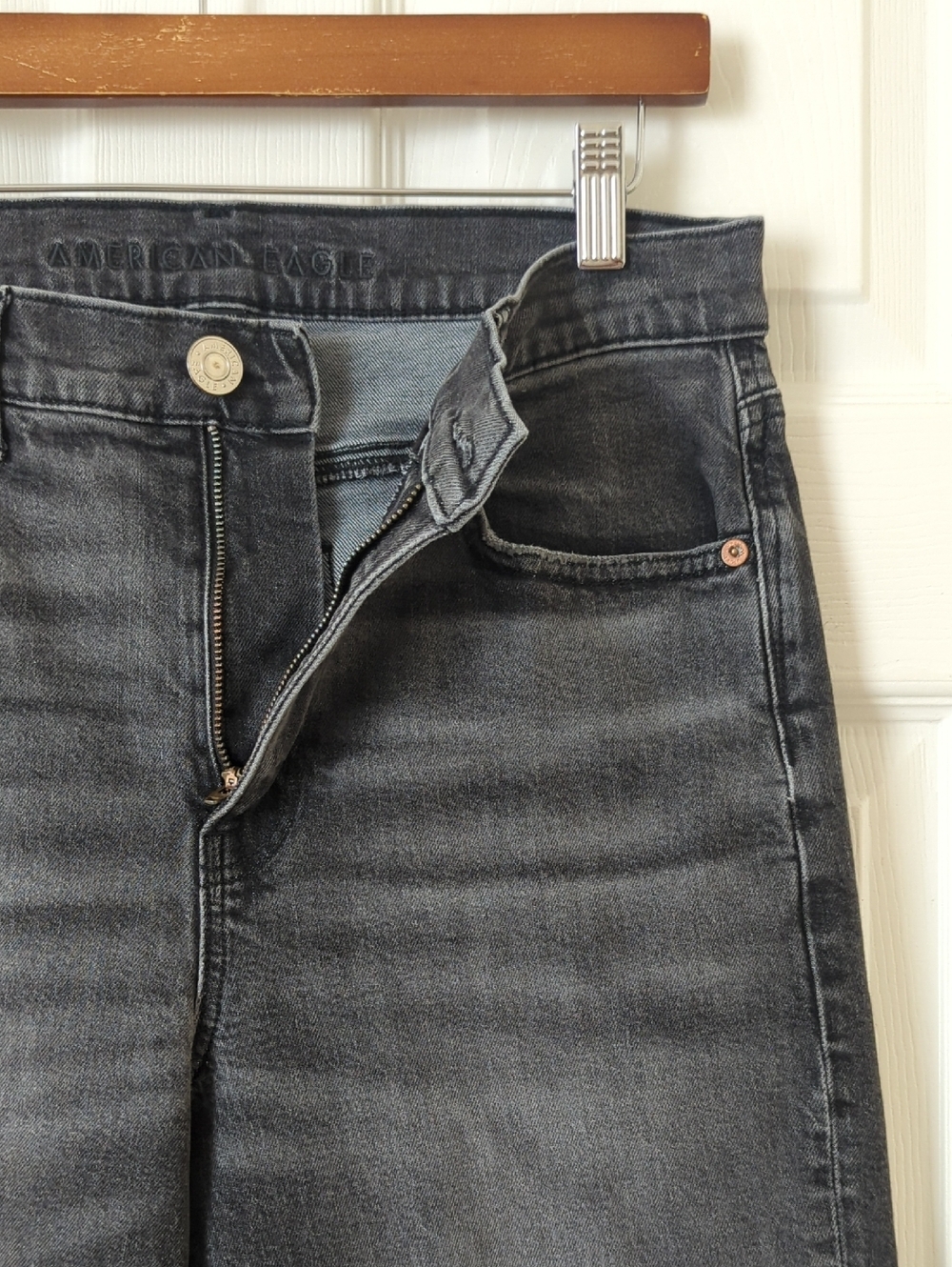 American Eagle Classic Retro 90s Boyfriend Relaxed High Waisted Jeans Black 8 - Picture 7 of 15